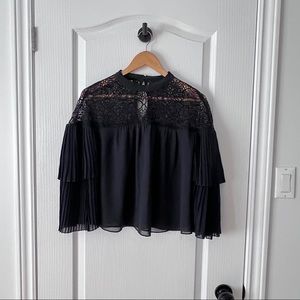 A&F - Lace Ruffle Sleeve Shirt